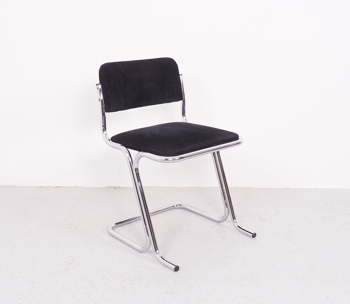 Tubular chrome chairs with black corduroy, set of 4