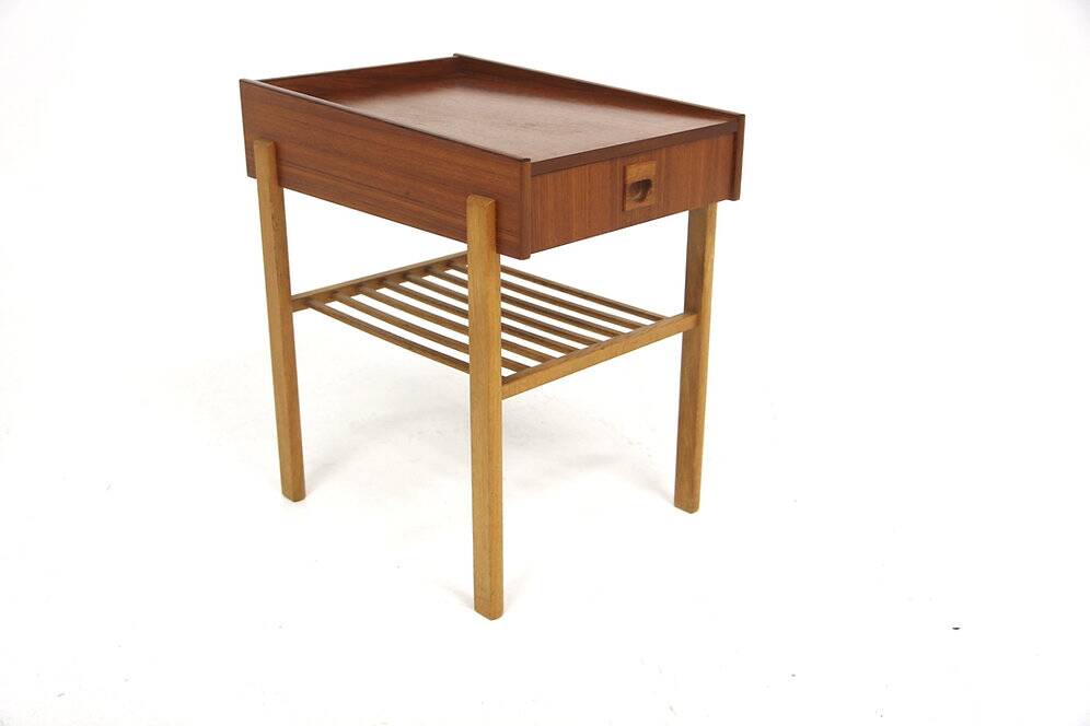 Table de chevet scandinave en teck et en chêne, Suède, 1960