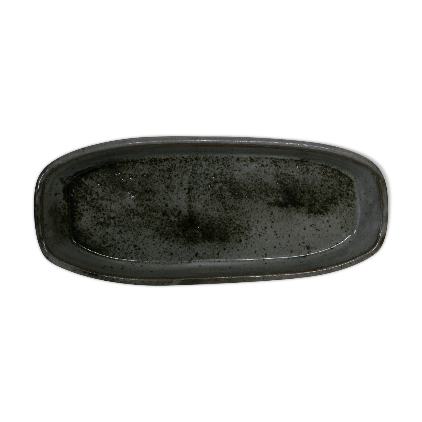 Flat in brown grey gres
