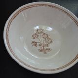 Set of soup plates, dishes and flower-patterned soup tureen