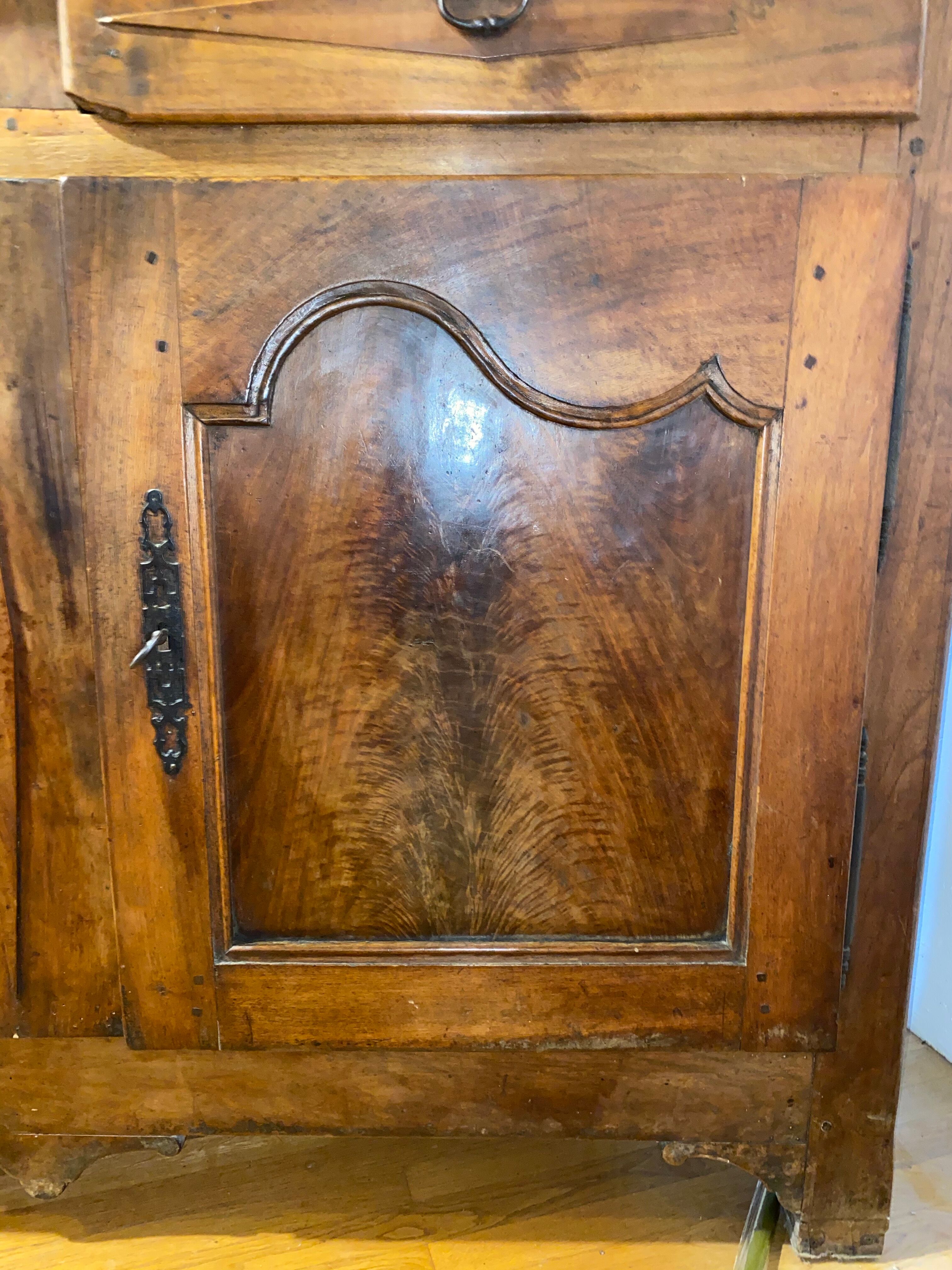 Louis XV dauphinois walnut buffet