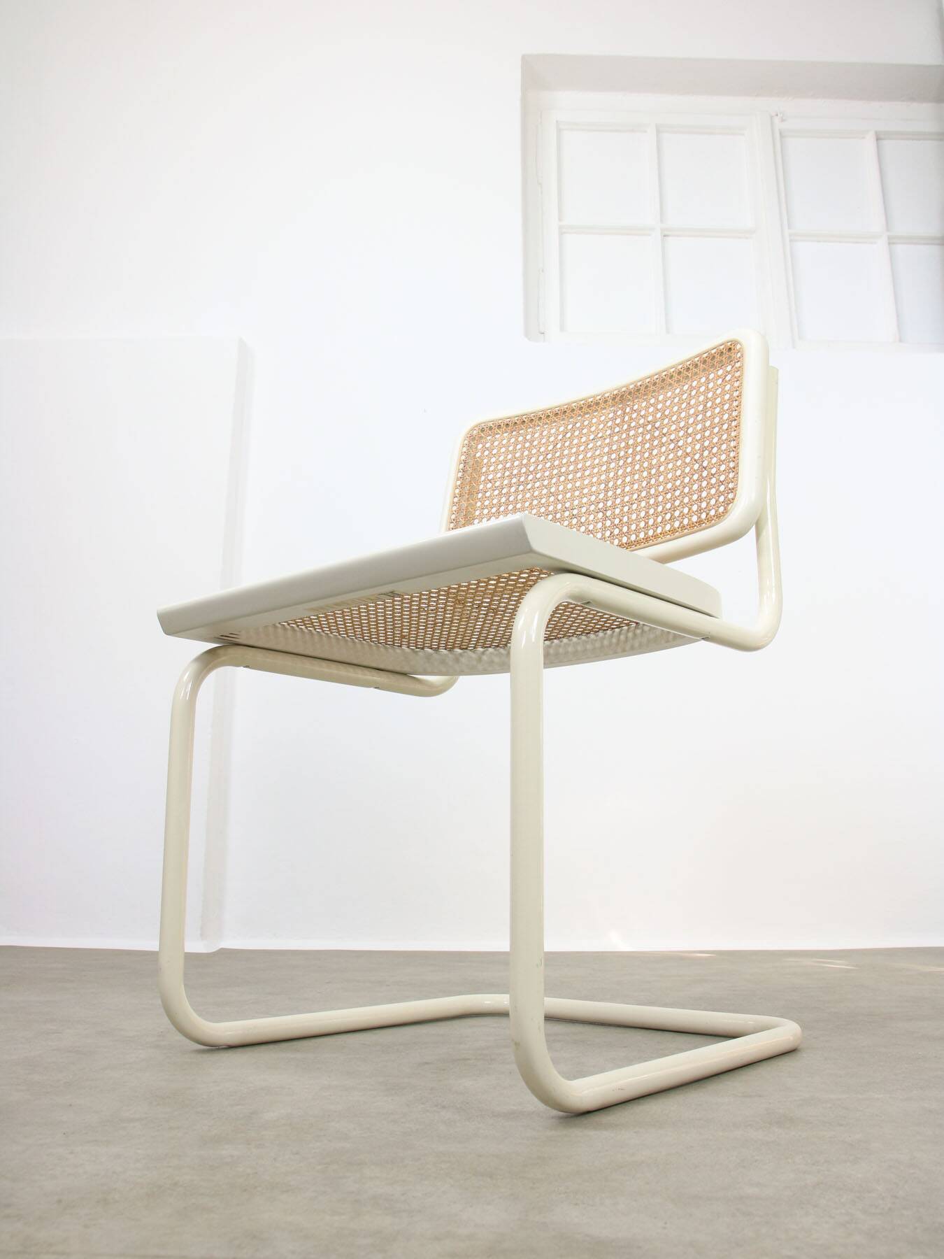 Vintage Cesca B32 chair in white by Marcel Breuer, 1970s