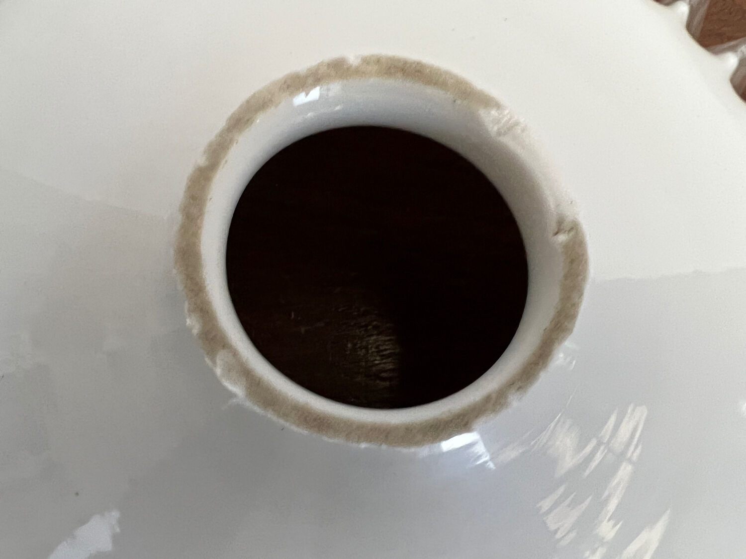 Vintage white opaline suspension