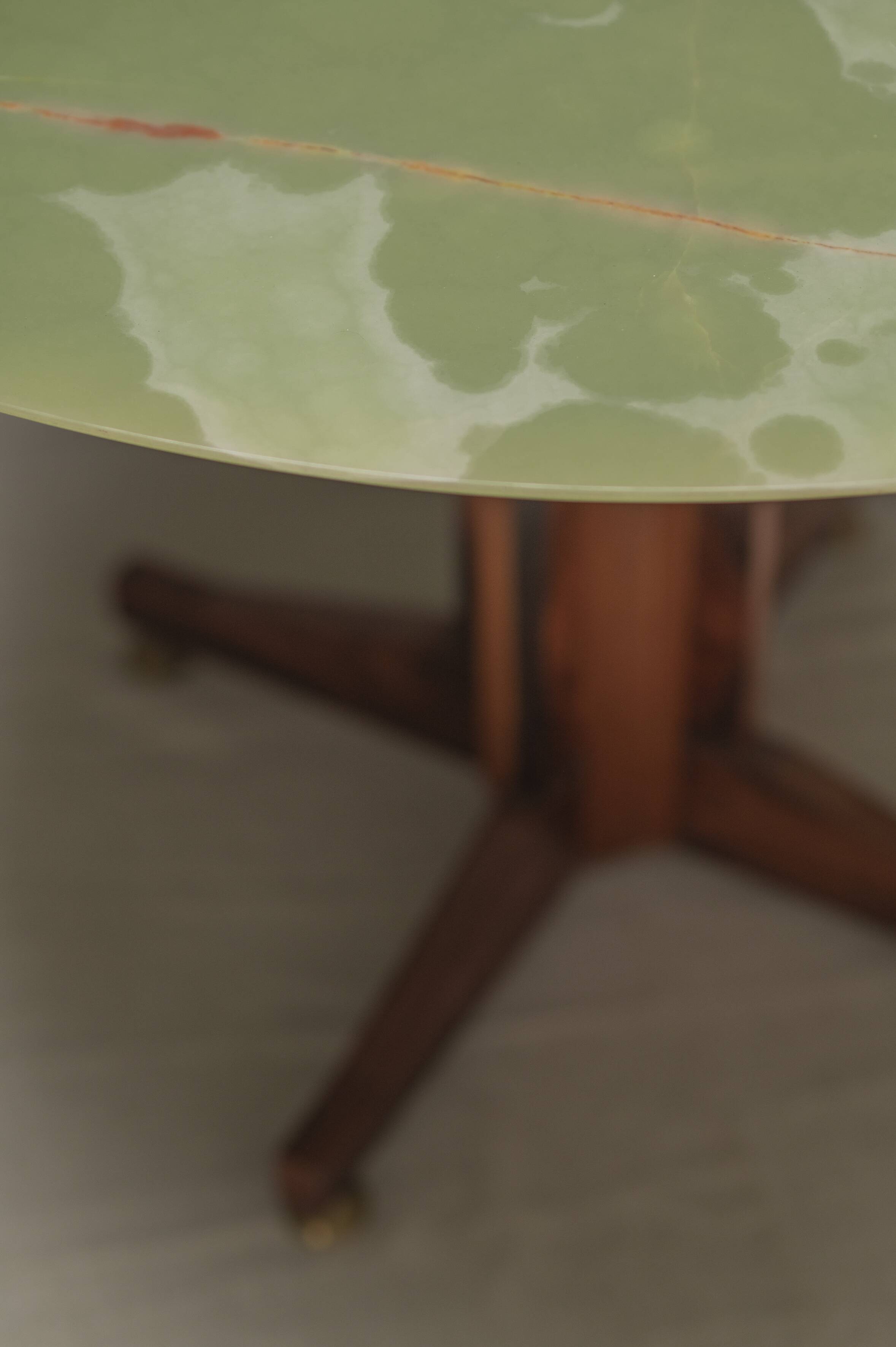 Onyx and brass dining table after Ignazio Gardella