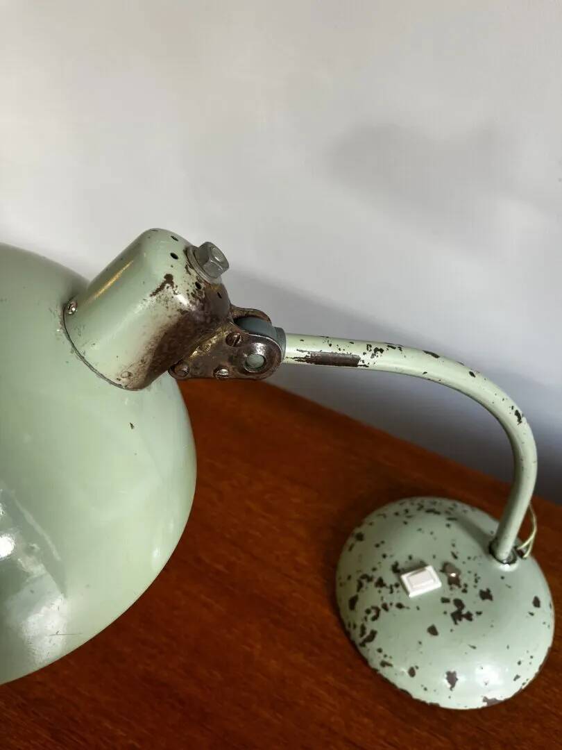 Lampe de bureau Bauhaus – vert pastel