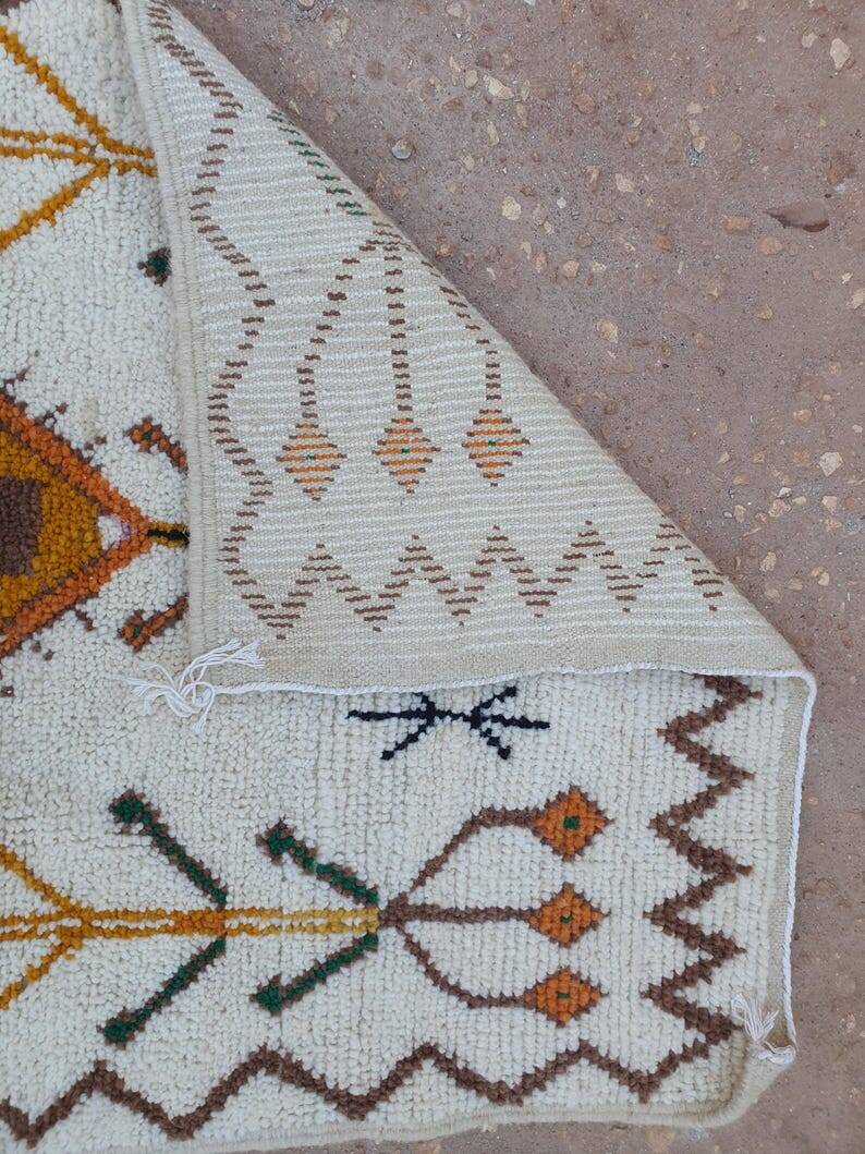 Handmade Moroccan Rug 250cm x 150cm