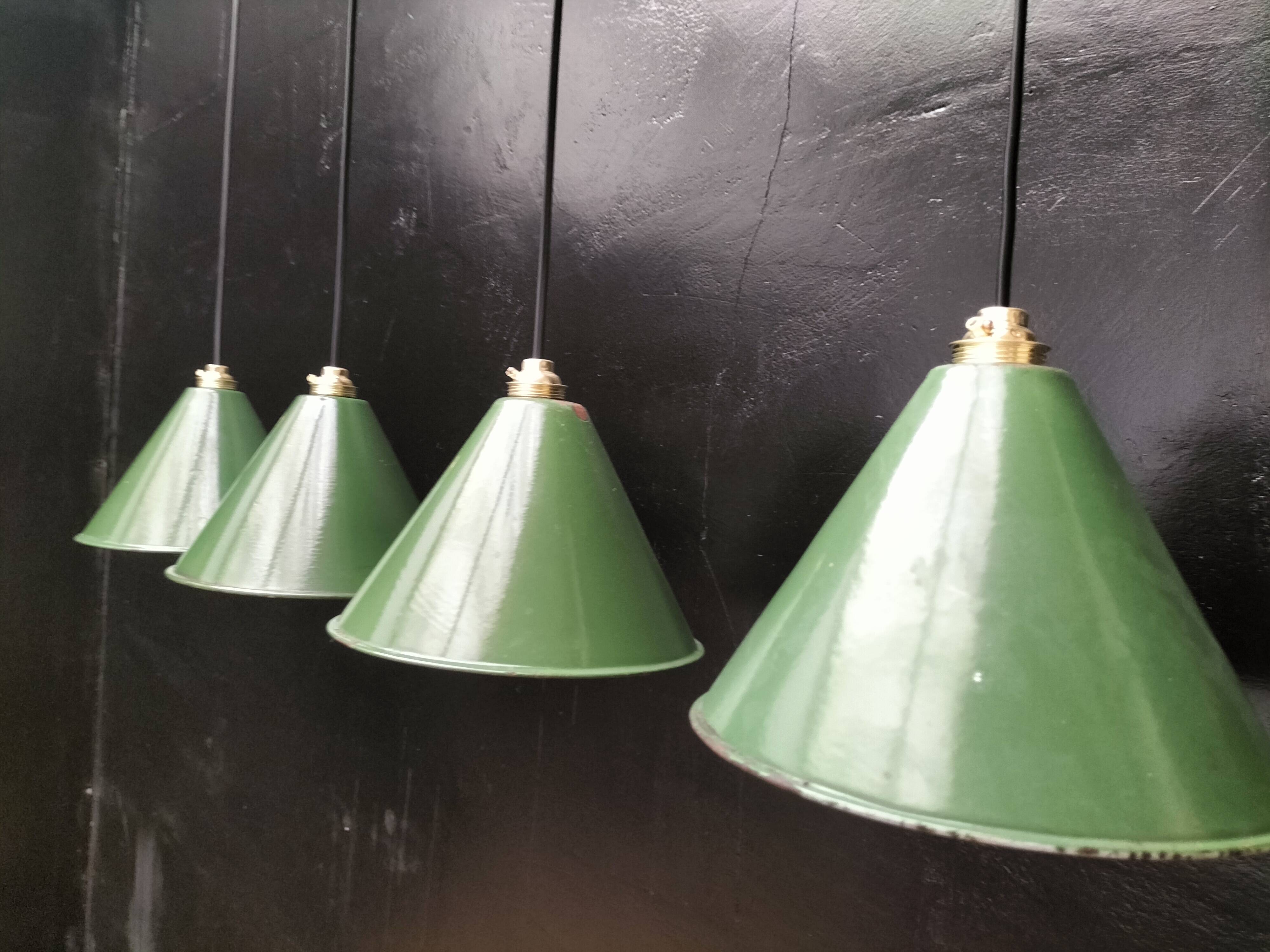 Enamelled sheet metal cone suspensions