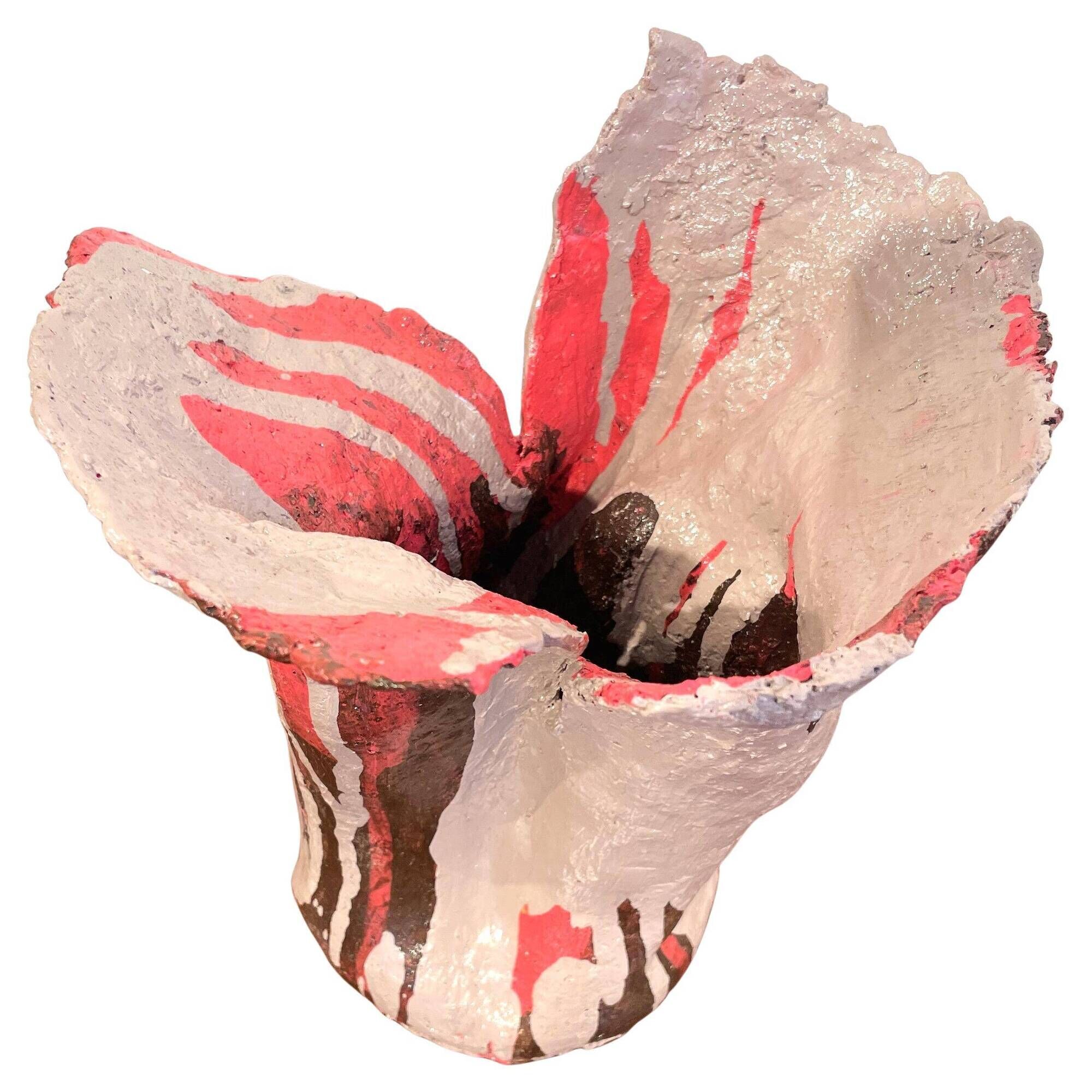 Grey pink ceramic by Rita Alaoui