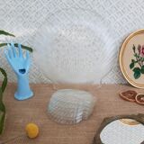 Flat set and 6 shell-shaped glass ramekins