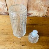 Round whisky decanter diamond tip