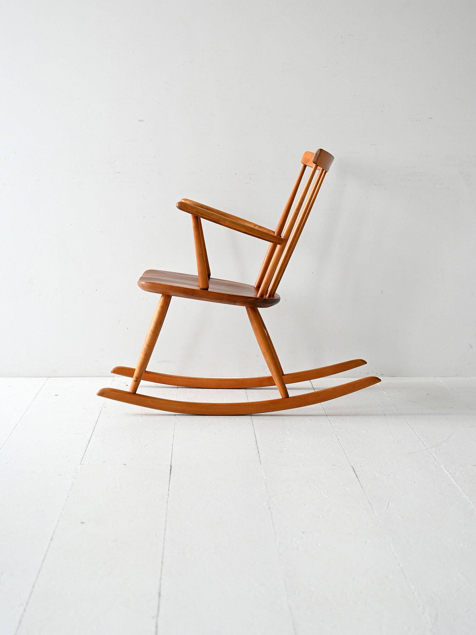 Scandinavian rocking chair 1950s/60s in beech and teak