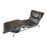 XDark brown leather chaise longue