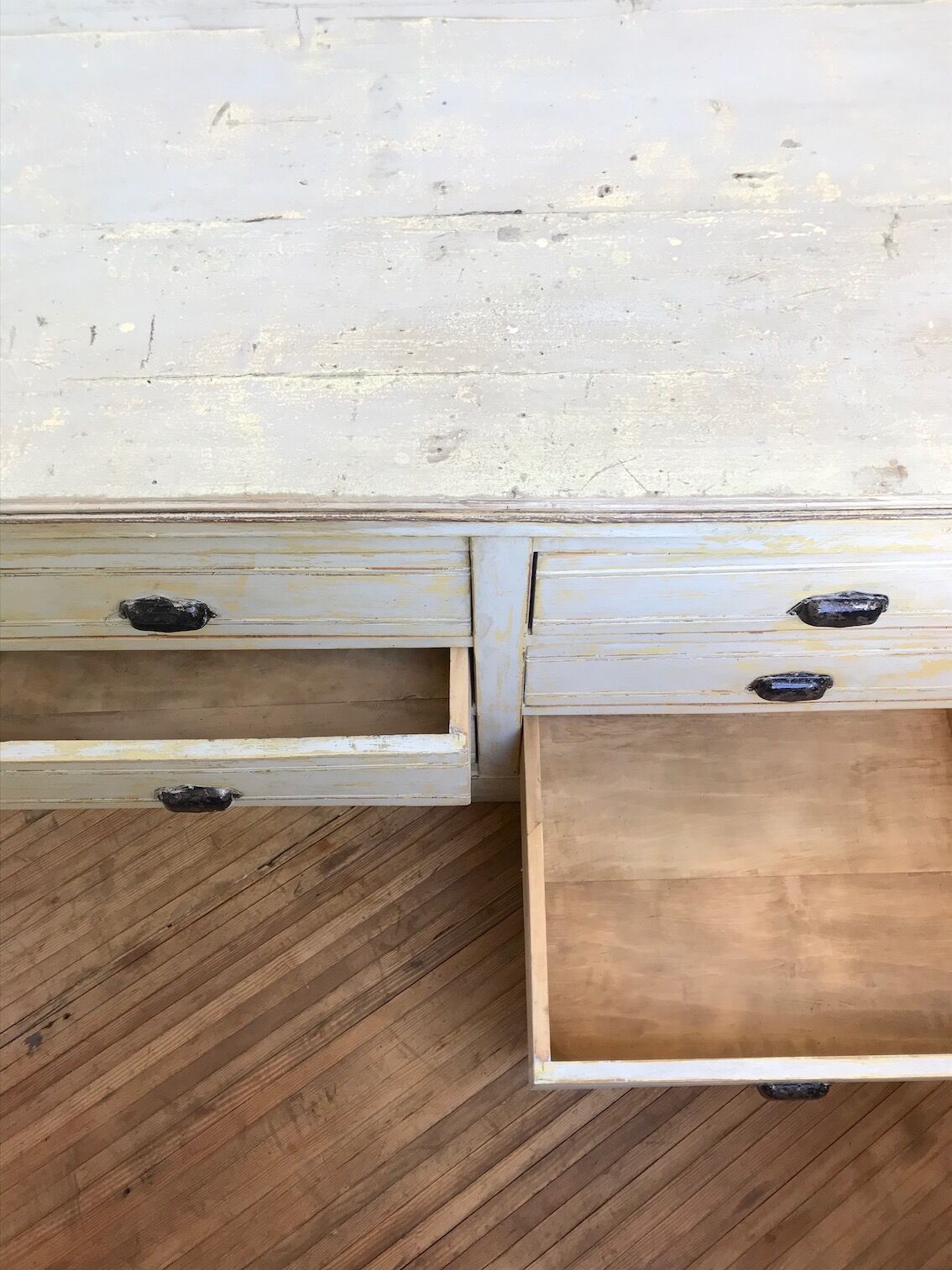 9-drawer craft Cabinet