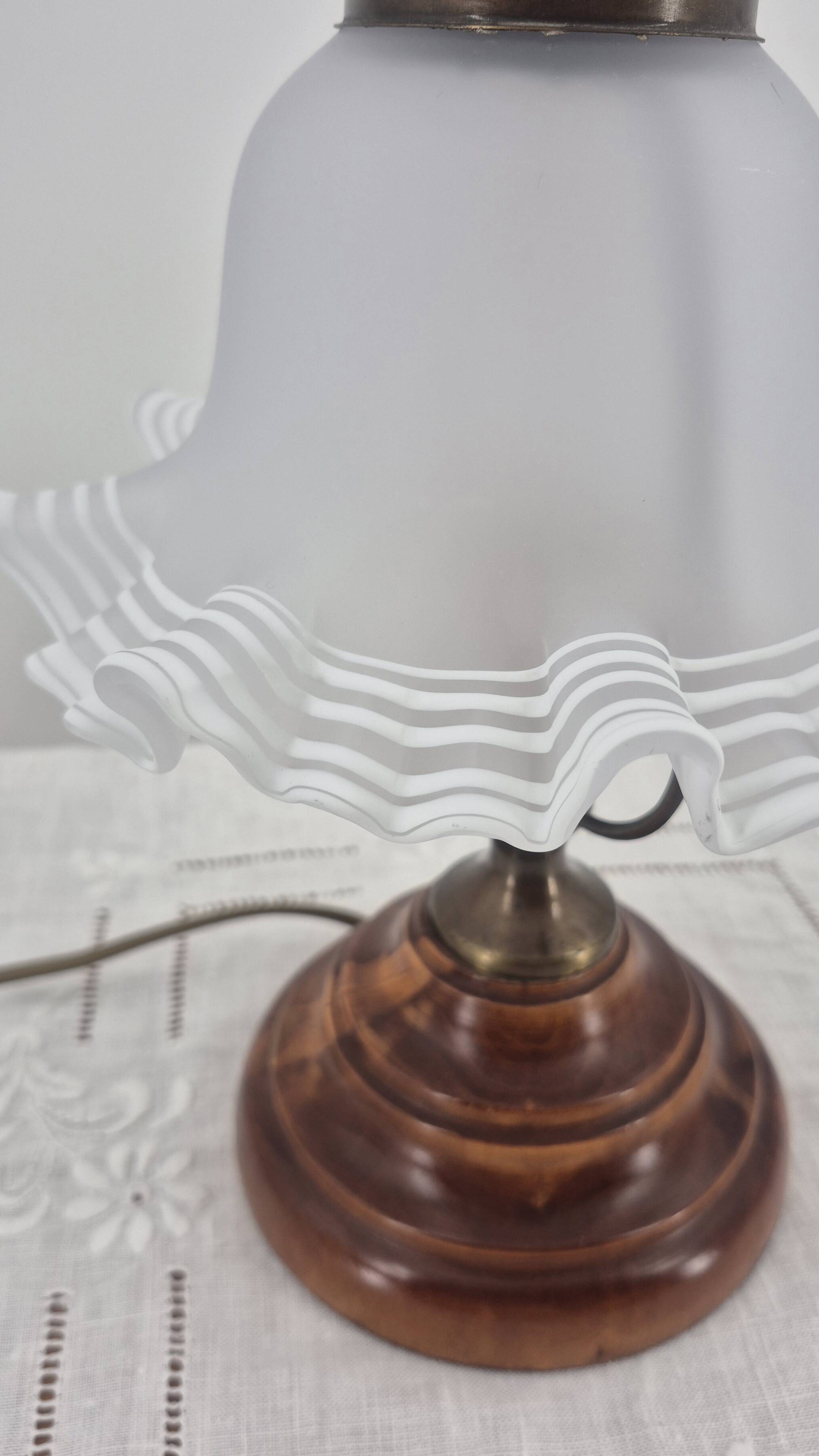 Lampe à poser vintage abat jour tulipe