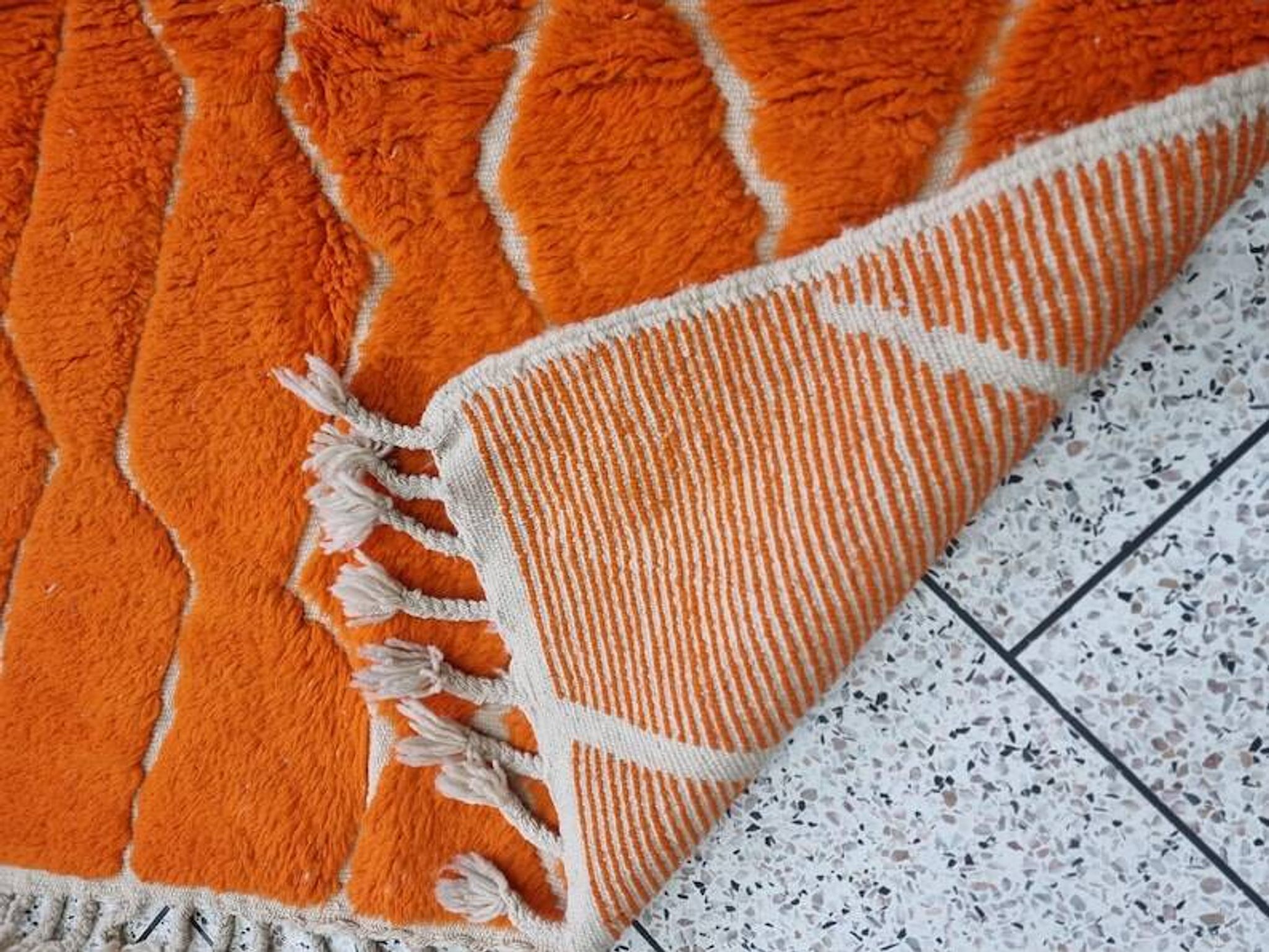 Moroccan handmade rug 200cmx200cm