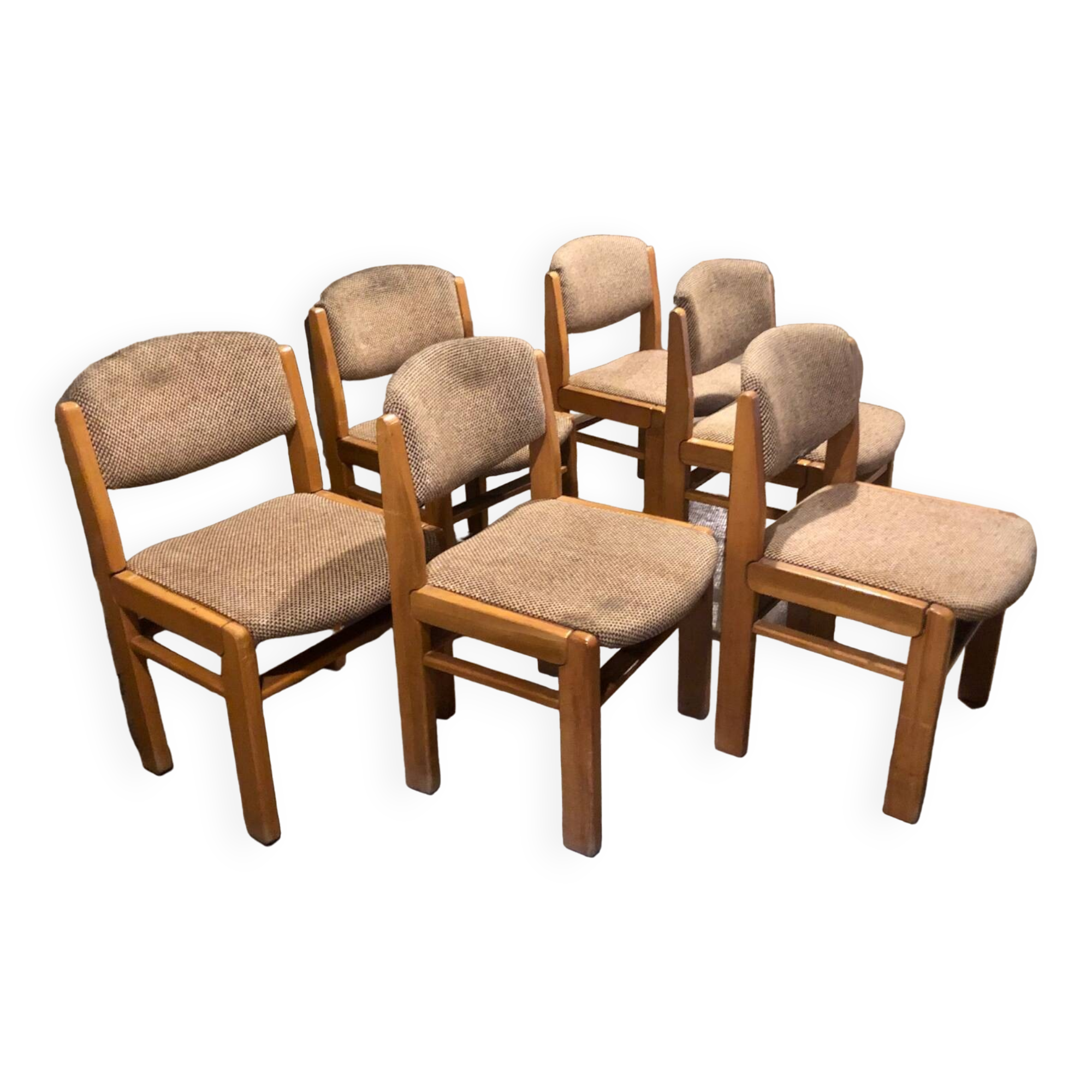 Series 6 elm chairs Maison Regain