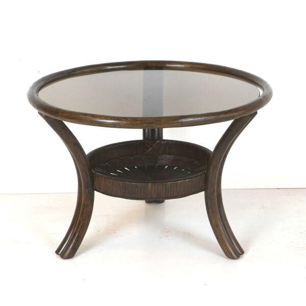 Ensemble vintage en rotin manou de 2 fauteuils et table avec plateau en verre fabriqué dans les années 1970