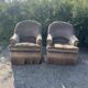 Paire de fauteuils en velours