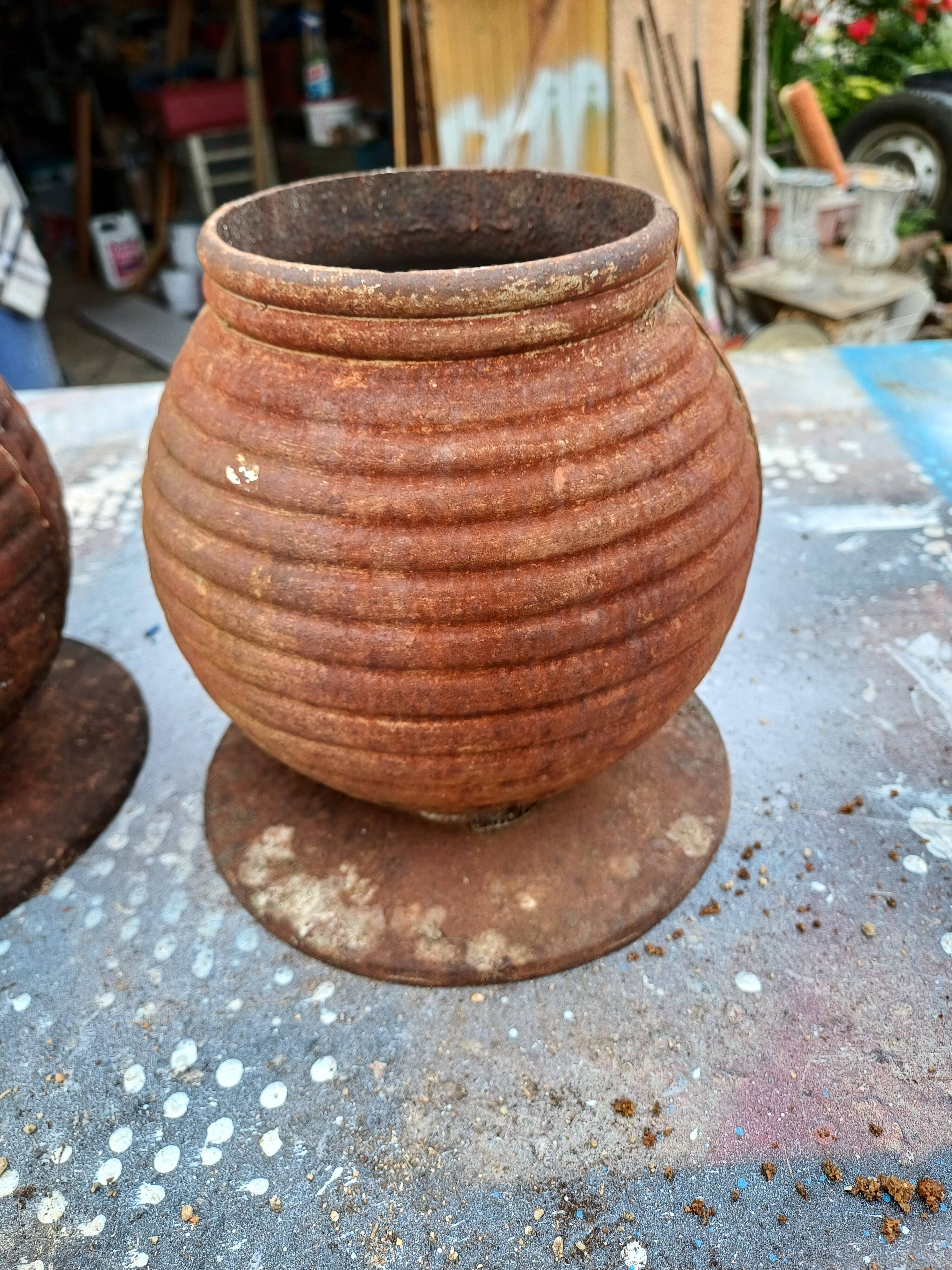 Pair of Cast Iron Vases 1900 from Charleville-Mézières