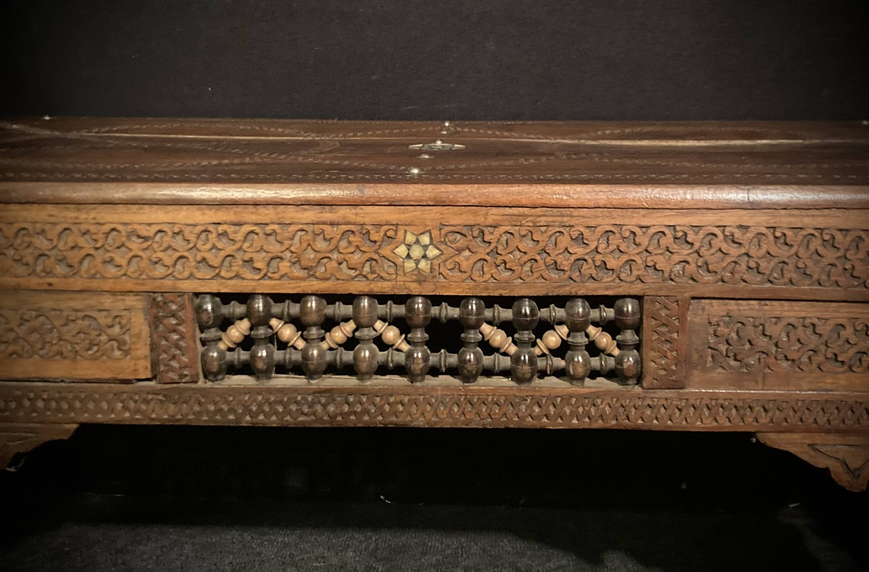 Paire de banquettes Syriennes