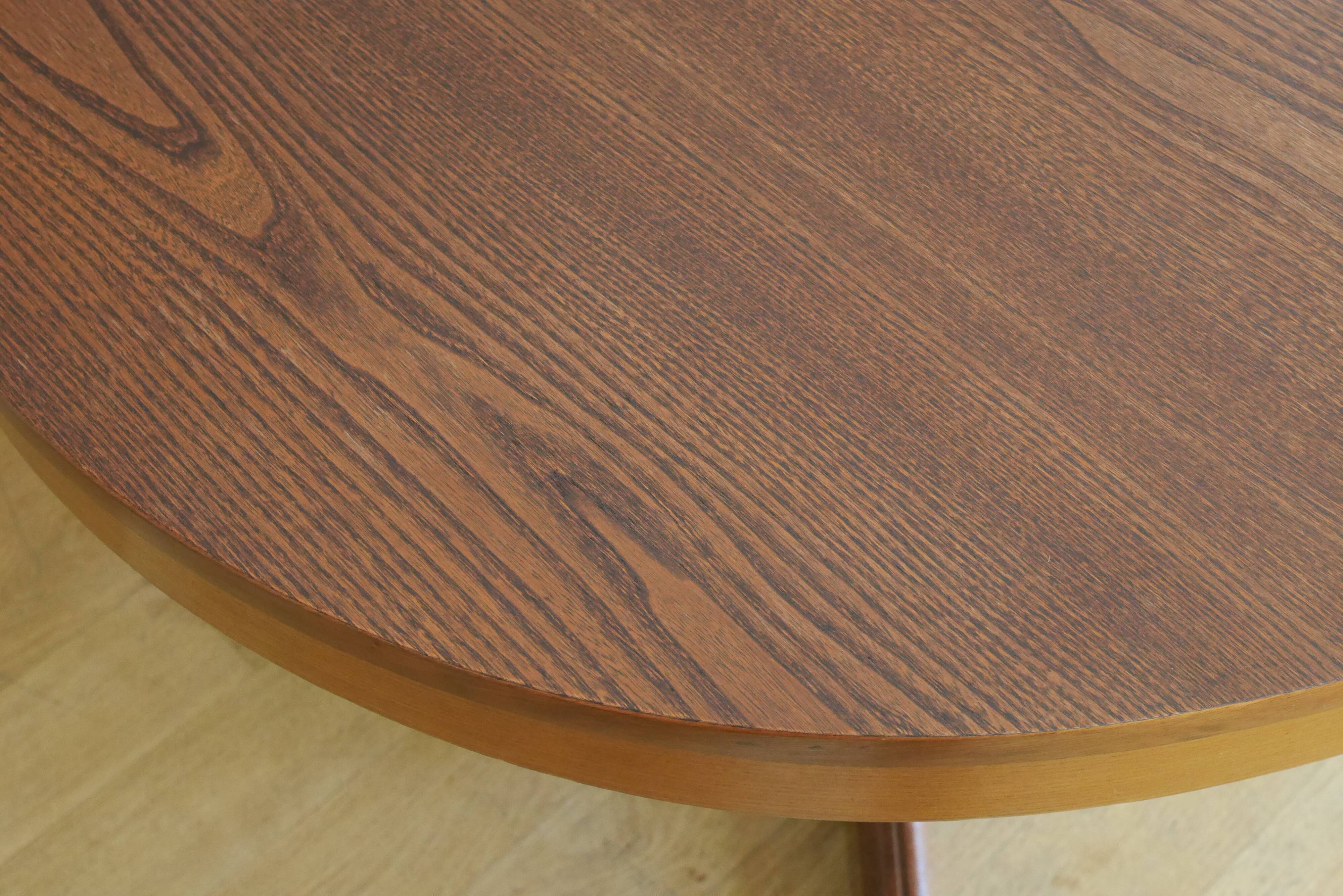 Extendable oval table baumann in elm central foot