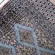 Tapis coureur vintage ouzbek Bukhara fait main en laine – 75 x 244 cm