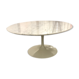 Oval coffee table by Eero Saarinen for Knoll