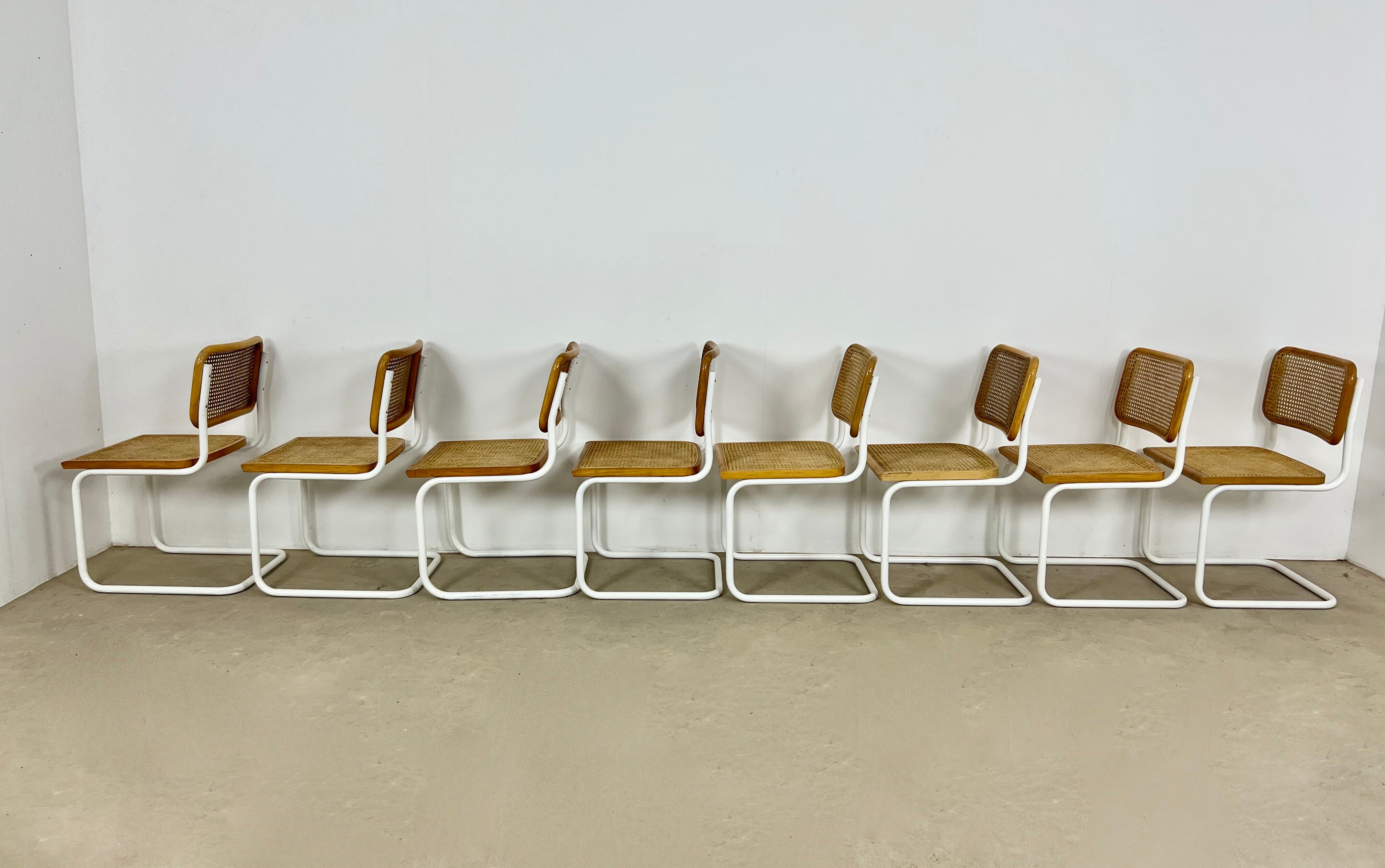 Dinning chairs B32 By Marcel Breuer