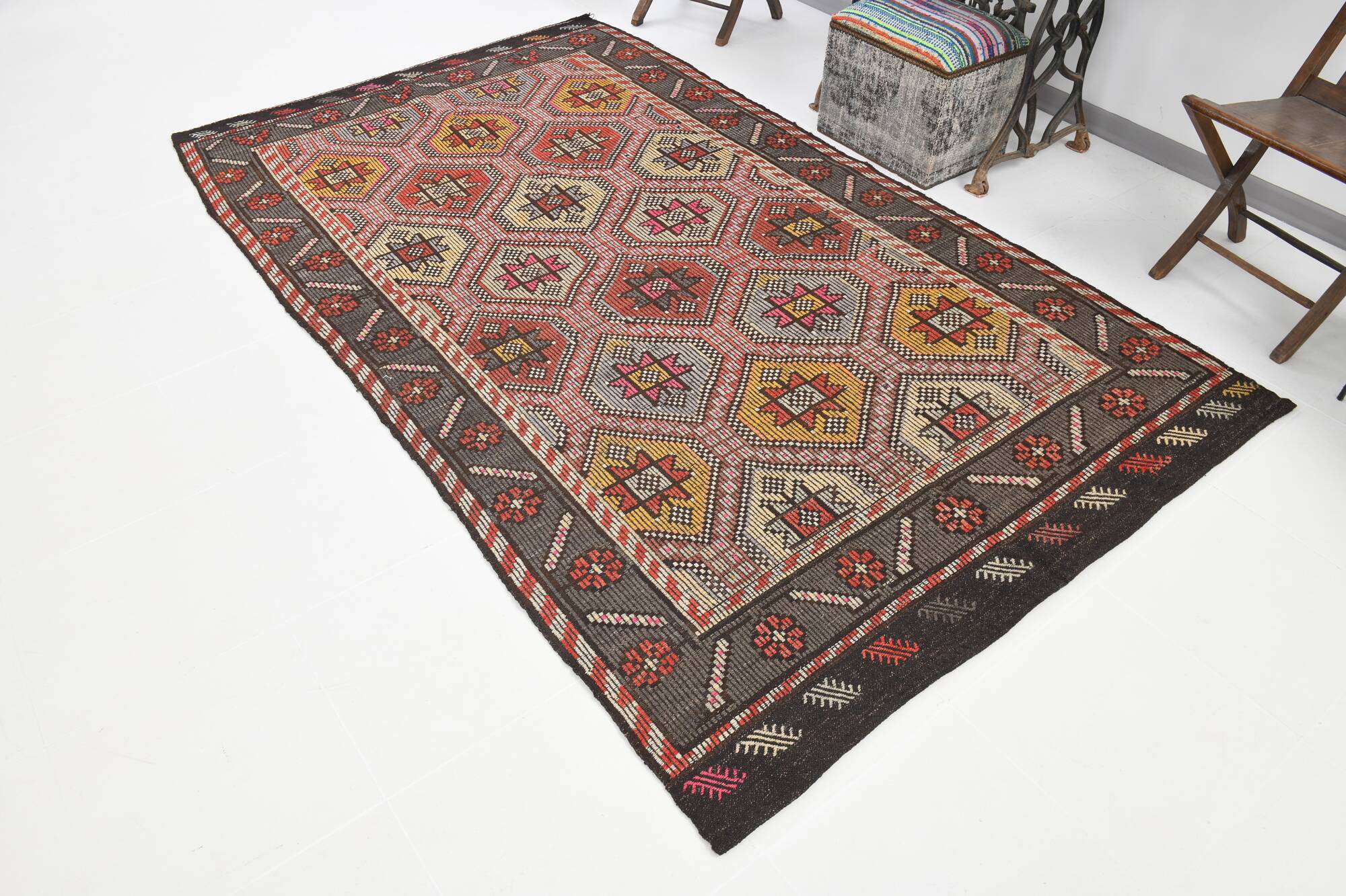 5x9 Brown Pink Antique Vintage Kilim Rug 166x78Cm SK 2402