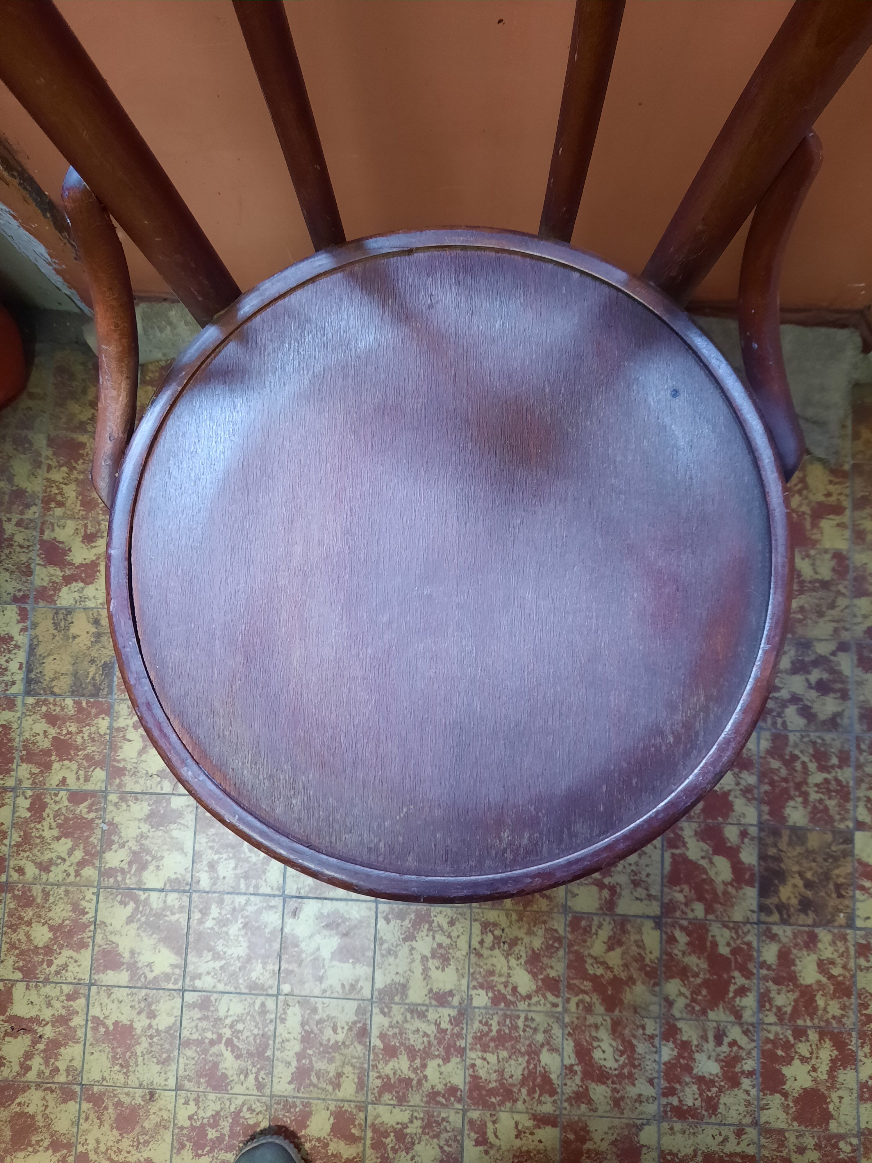 Chaise bistrot vintage