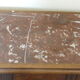 Chevet en bois et marbre rose fleurs ciselés art deco
