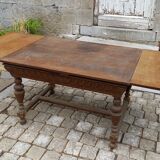 Dining-room table style Henri II