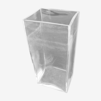 Vase rectangulaire en verre