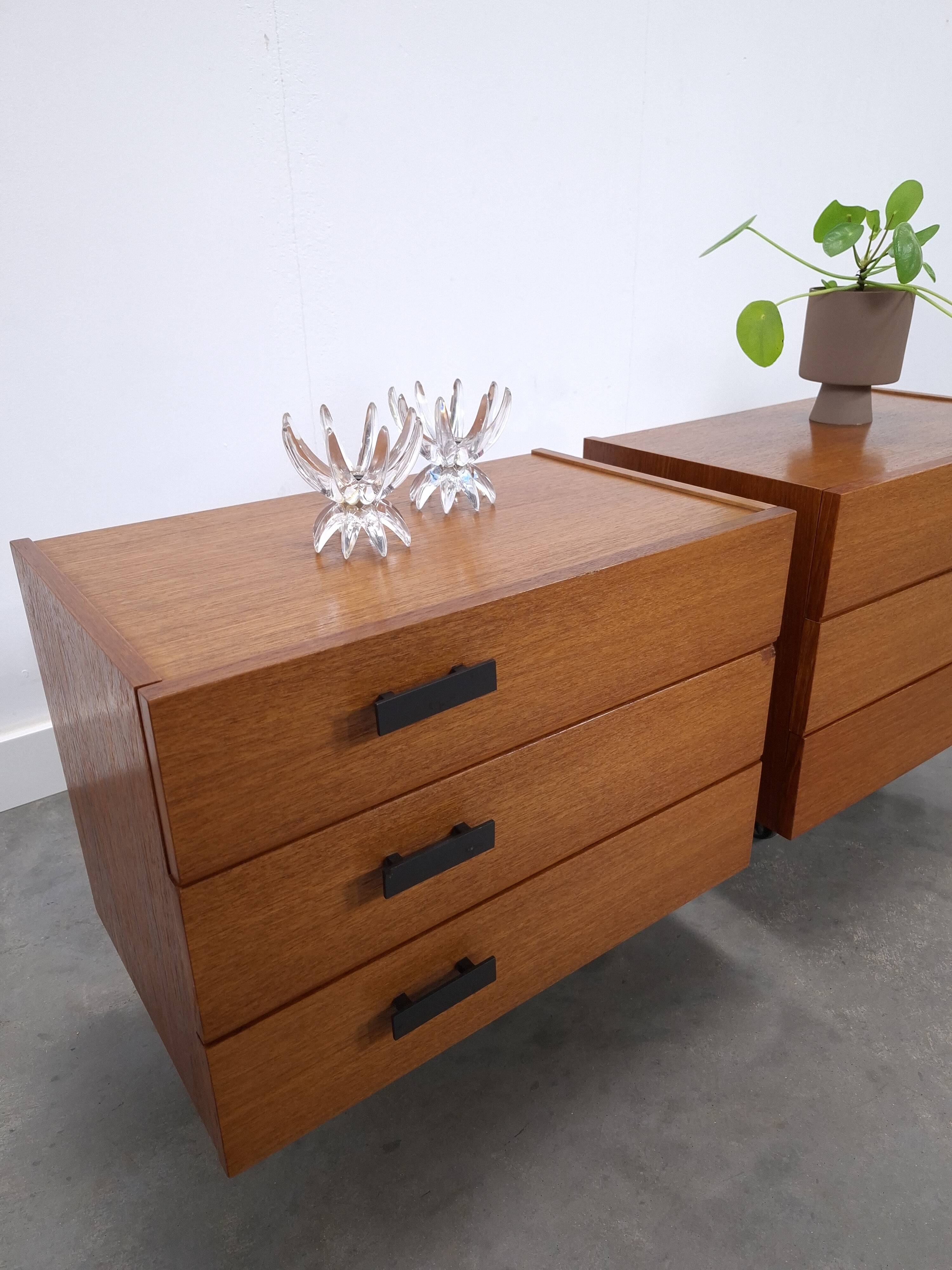 Set teak zwevende nachtkastjes met lades Denemarken