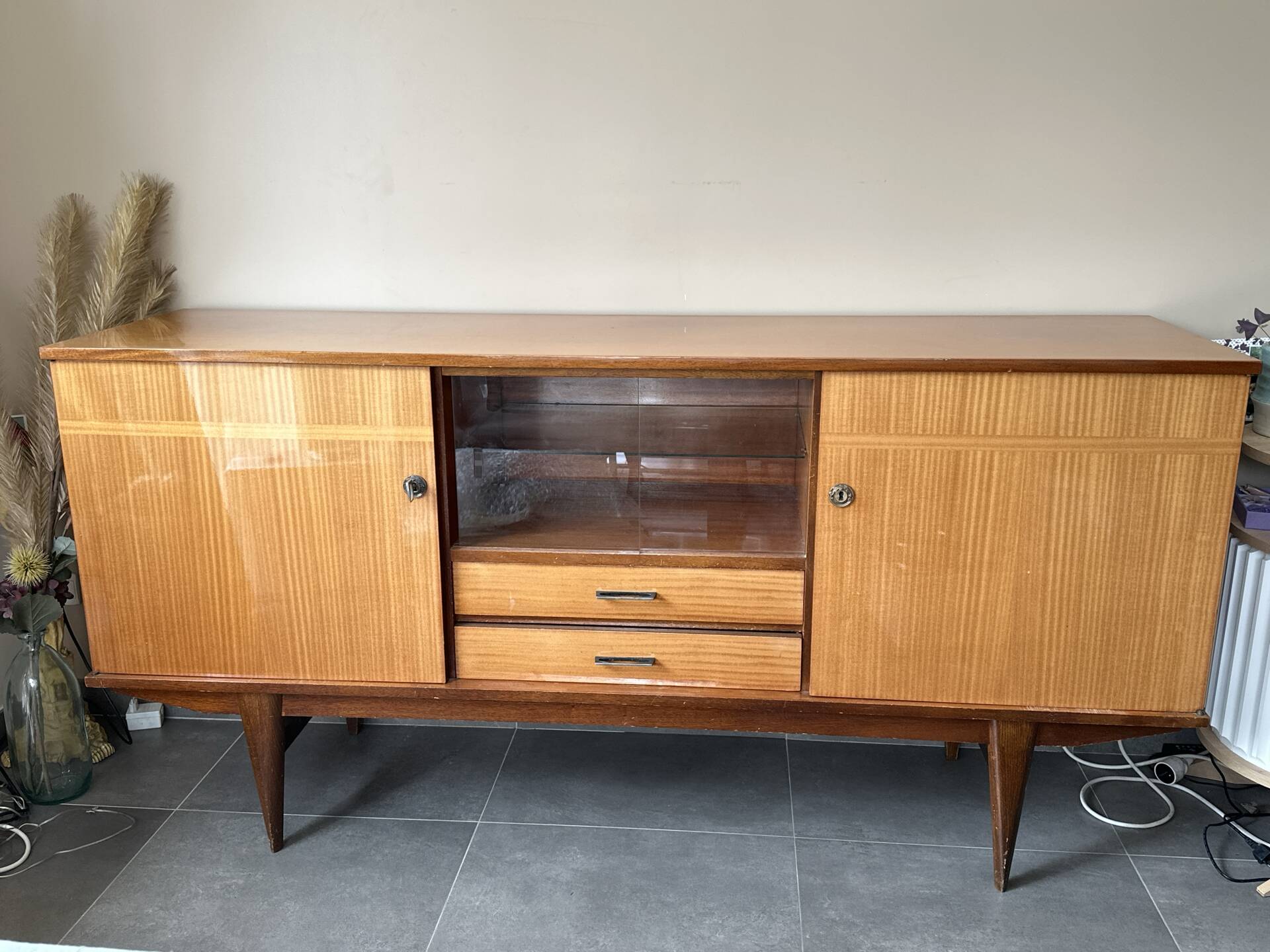 1970s buffet