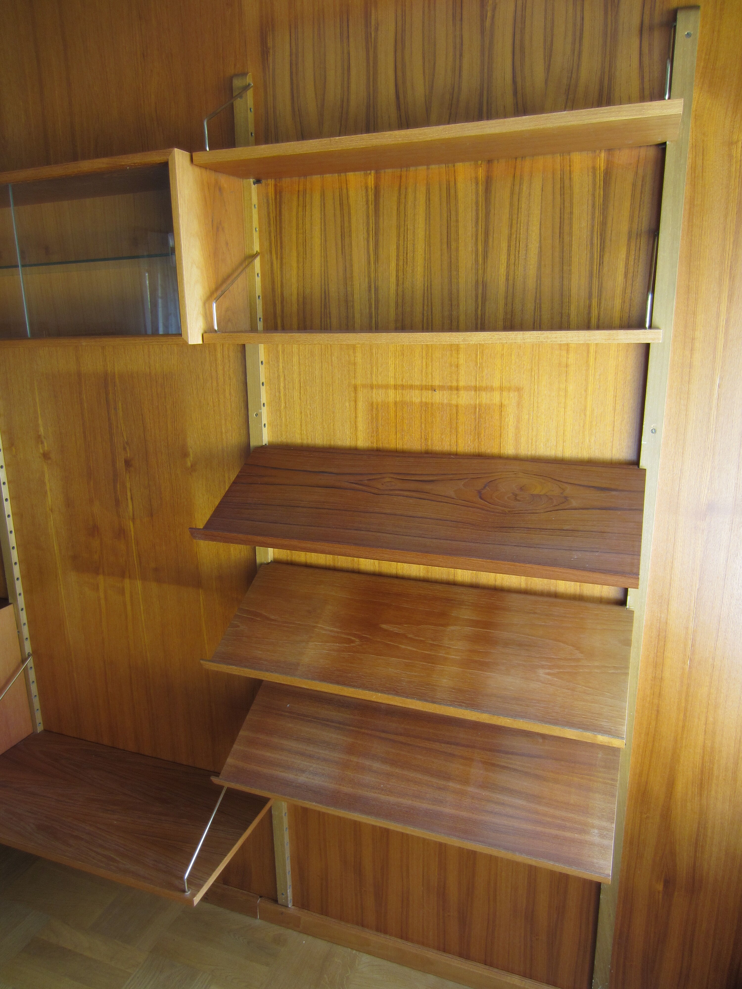Royal system scandinavian wall shelf system by Poul Cadovius
