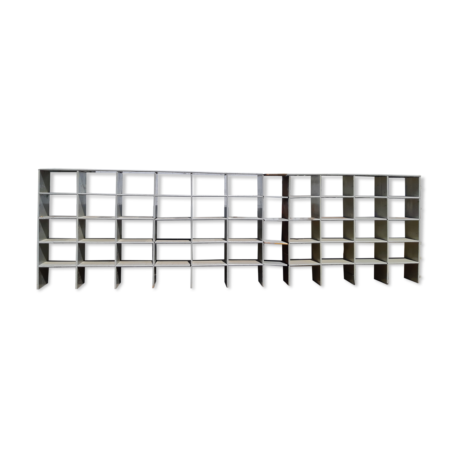 Grocery shelf