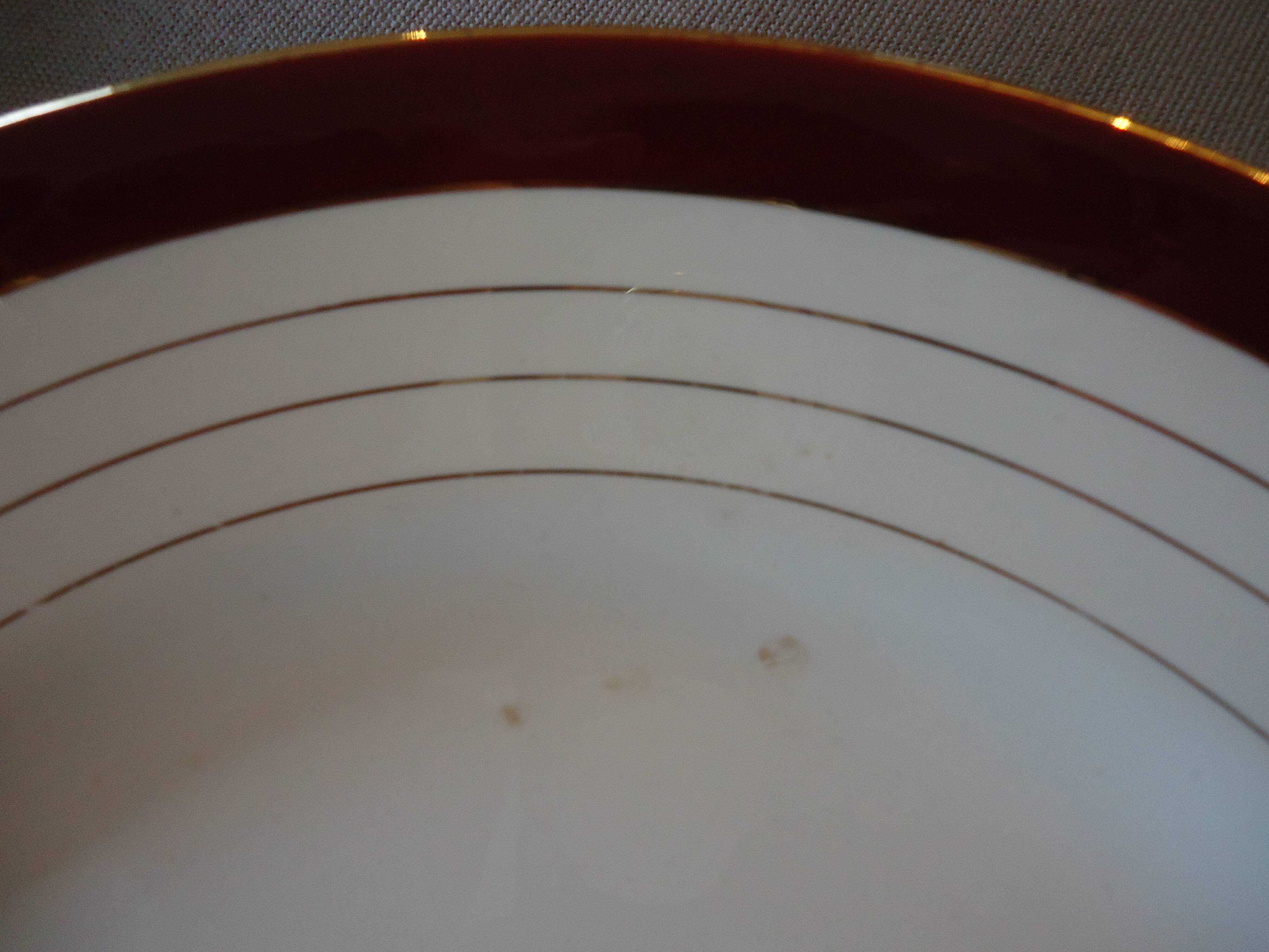 Round serving platter in opaque porcelain, digoin sarreguemines pasteur