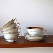 Vintage coffee cups made of fine Limoges porcelain - Raspberry and golden décor