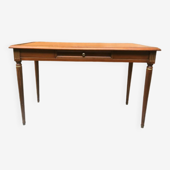 Stylish desk, solid cherry wood with leather top