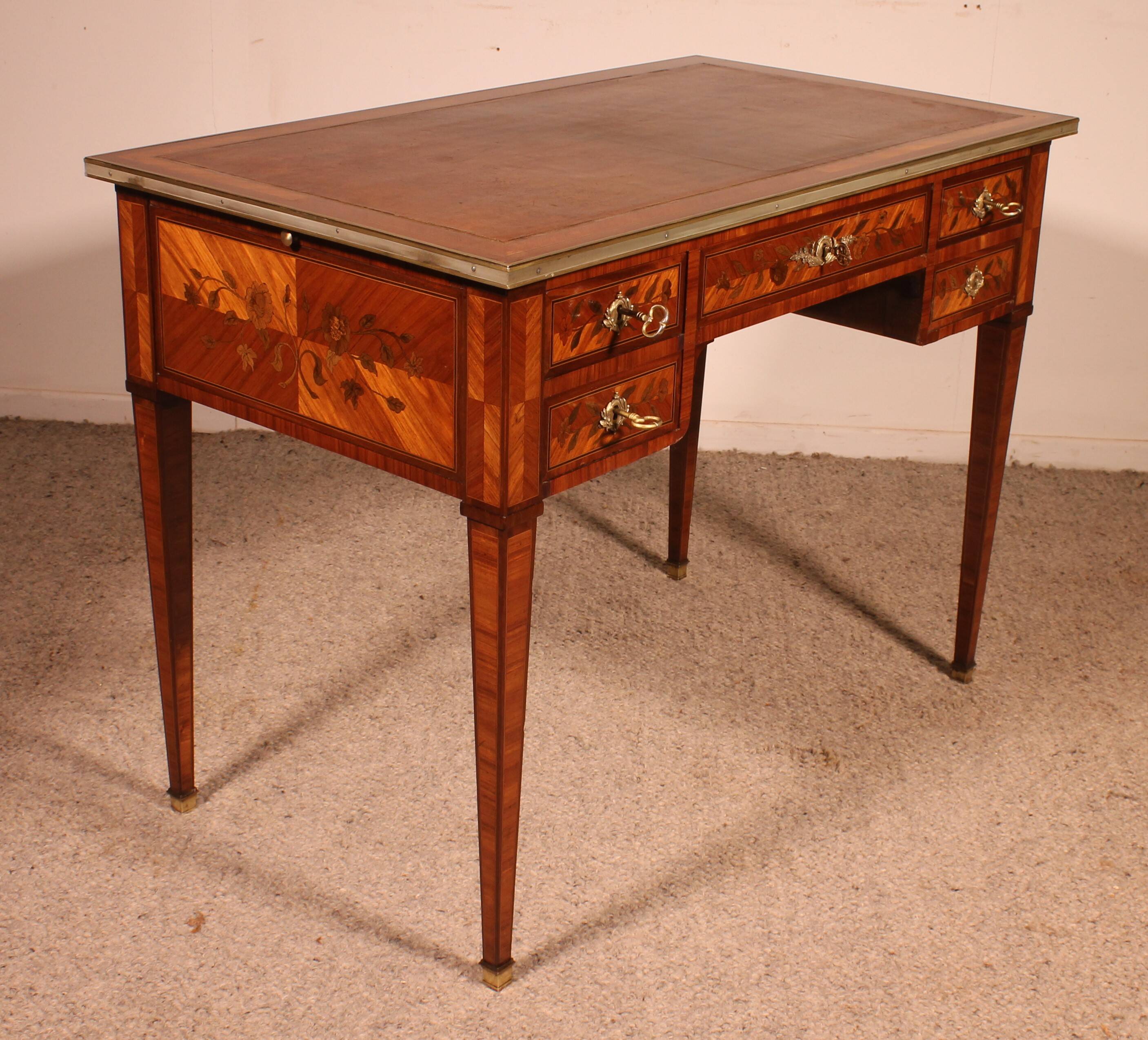 Bureau Plat Louis XVI En Bois De Rose