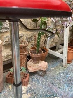 Pair of telescopic stools mirima skai red vintage 80s