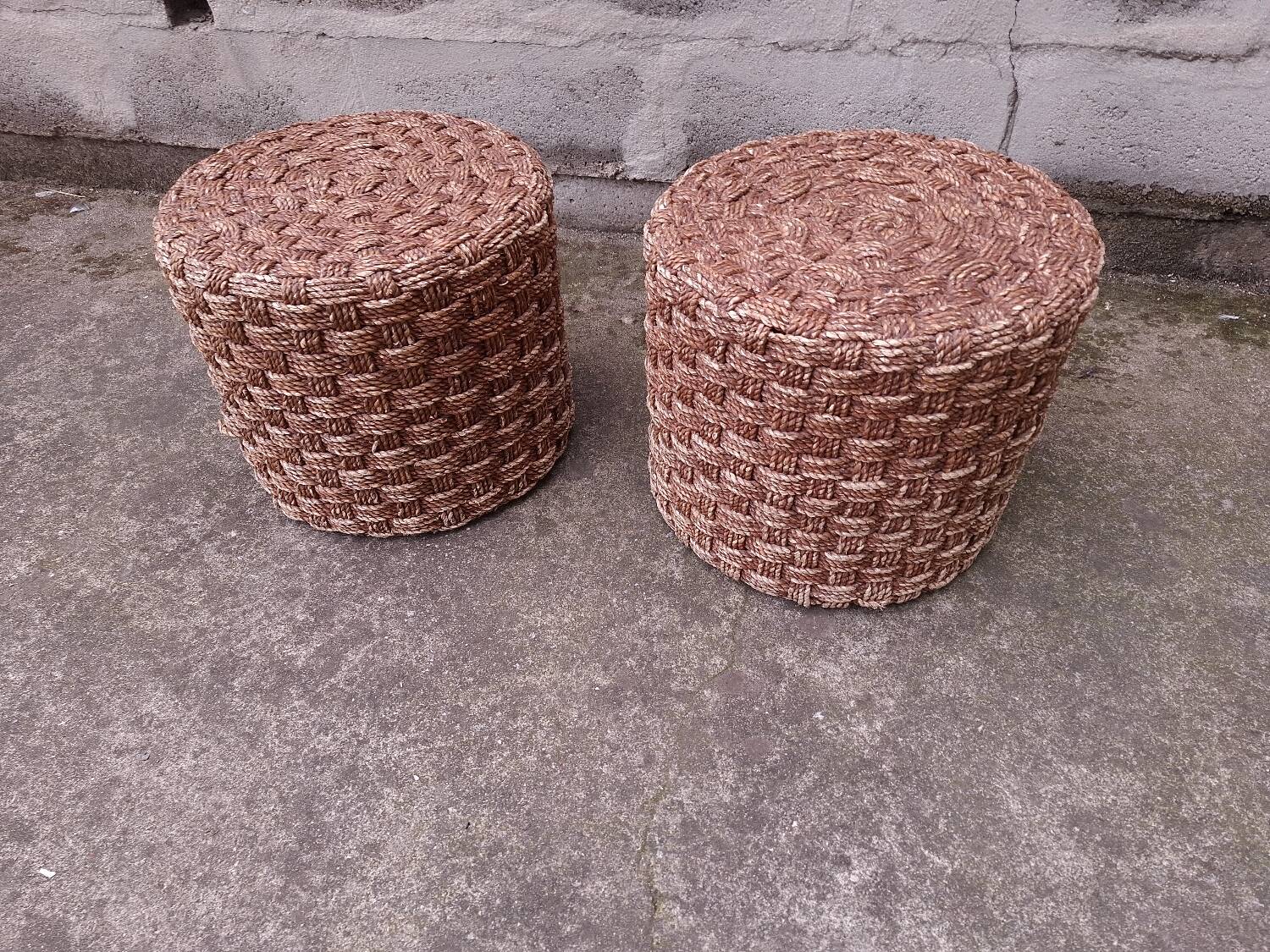 Paire de poufs en corde tressé années 70'S