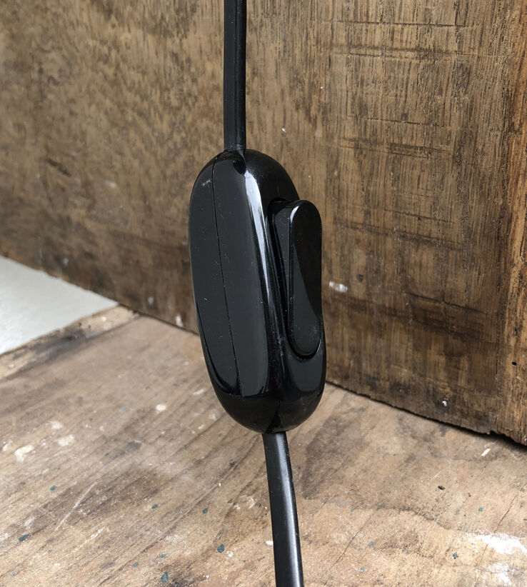 Counterweight diabolo lamp to be installed, double lampshade