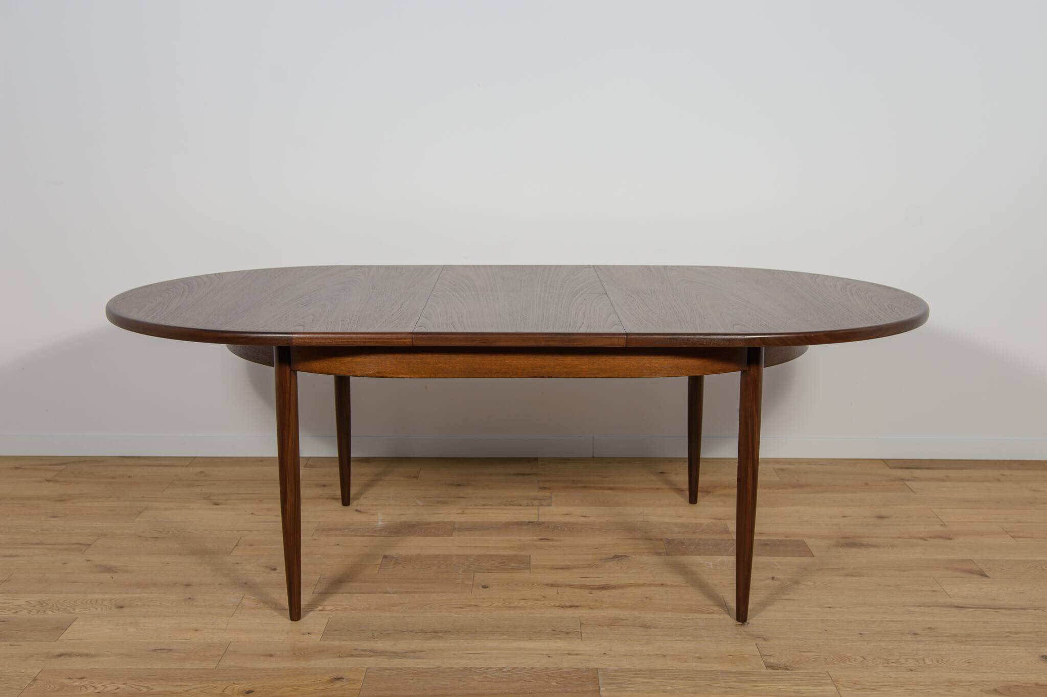 Mid-Century Oval Dining Table in Teak from G-Plan, United Knigdom, 1960s