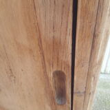 Buffet wood rough sliding doors