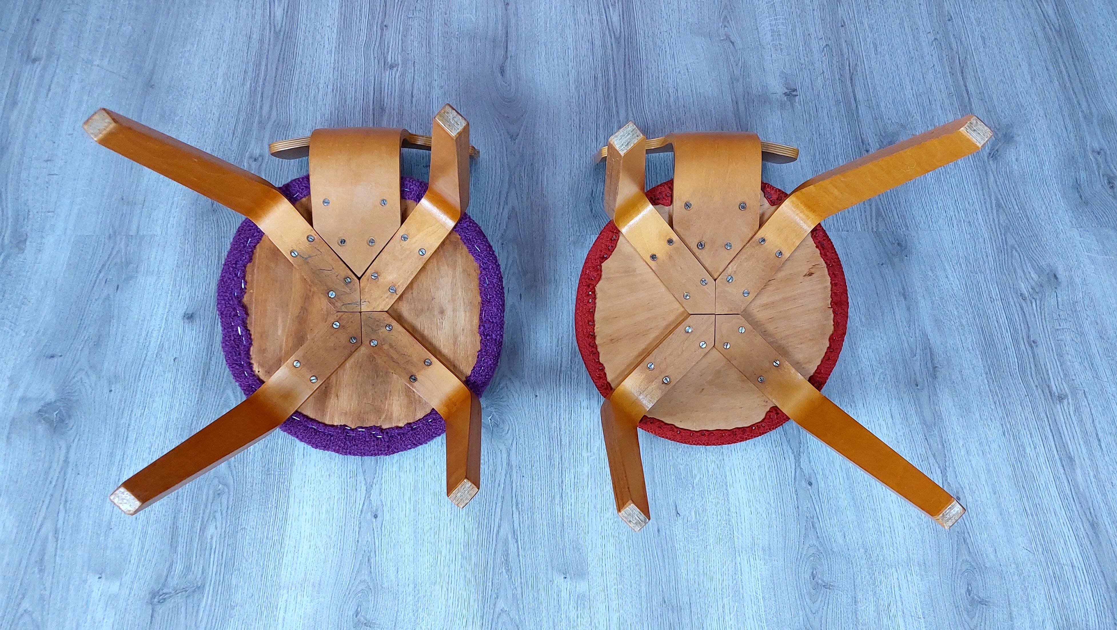 Ensemble de 2 chaises en contreplaqué par Cor Alons années 1950.