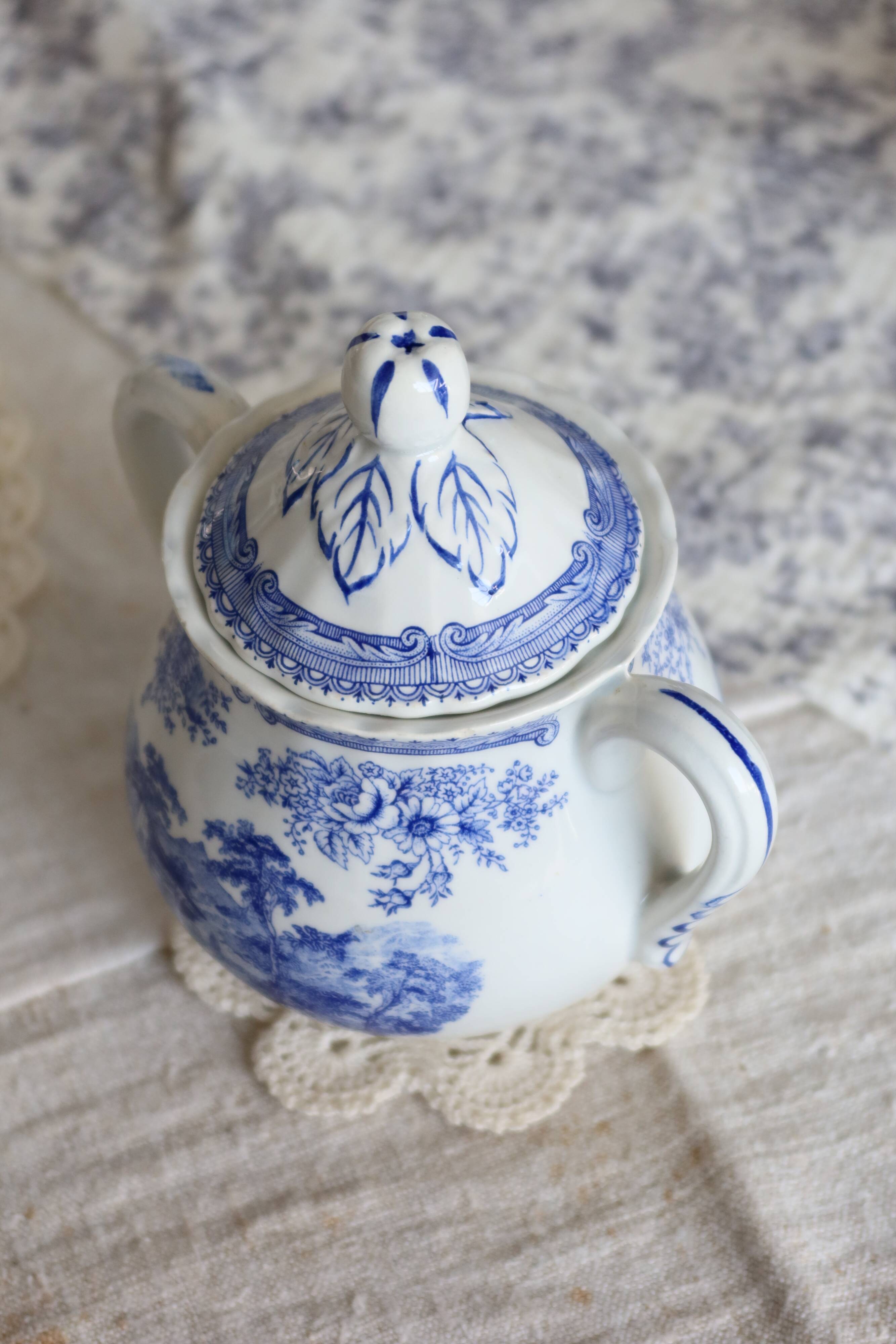 Antique Lunéville earthenware sugar bowl