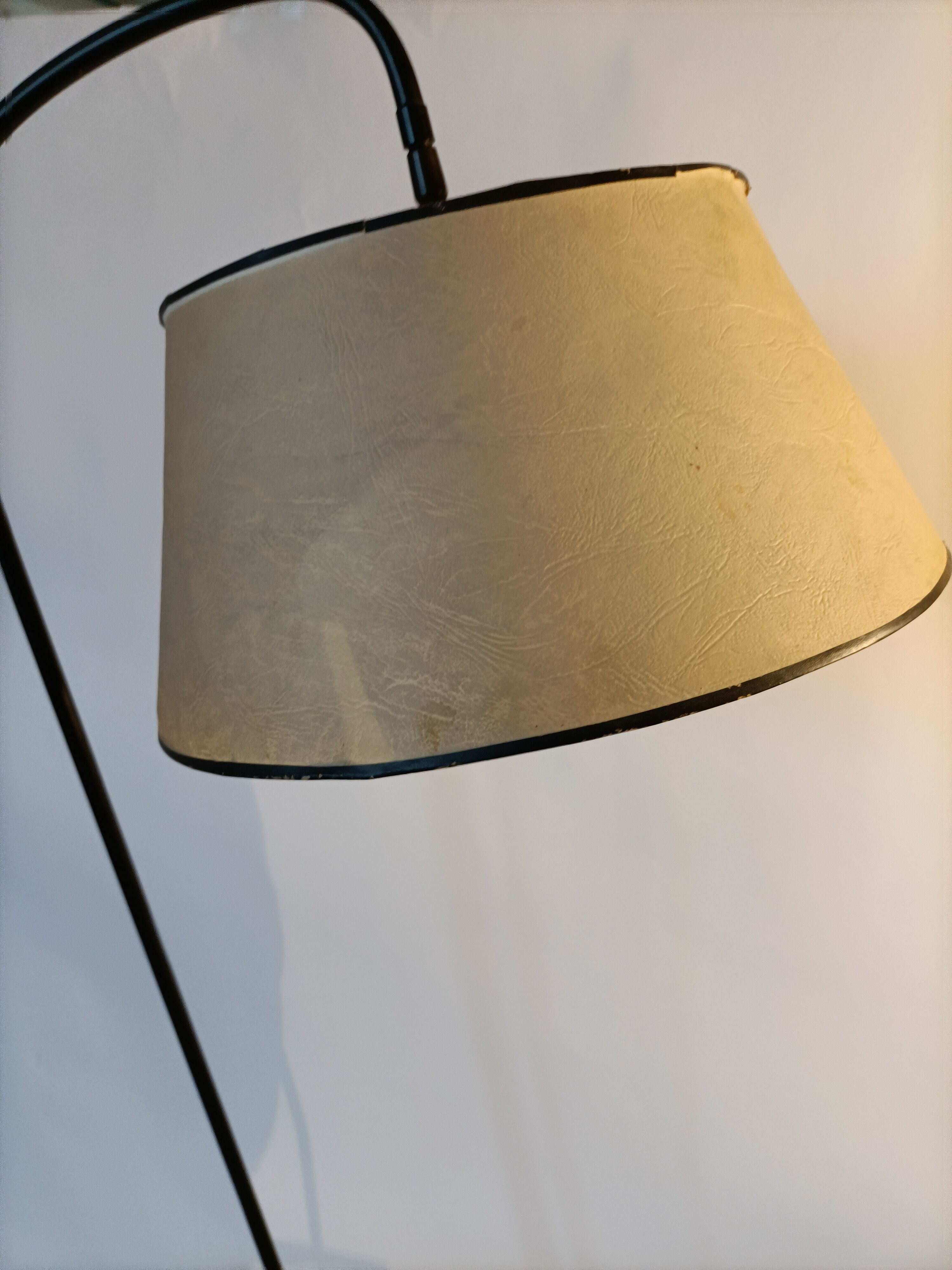 E-reader magazine holder 1950 Vintage.