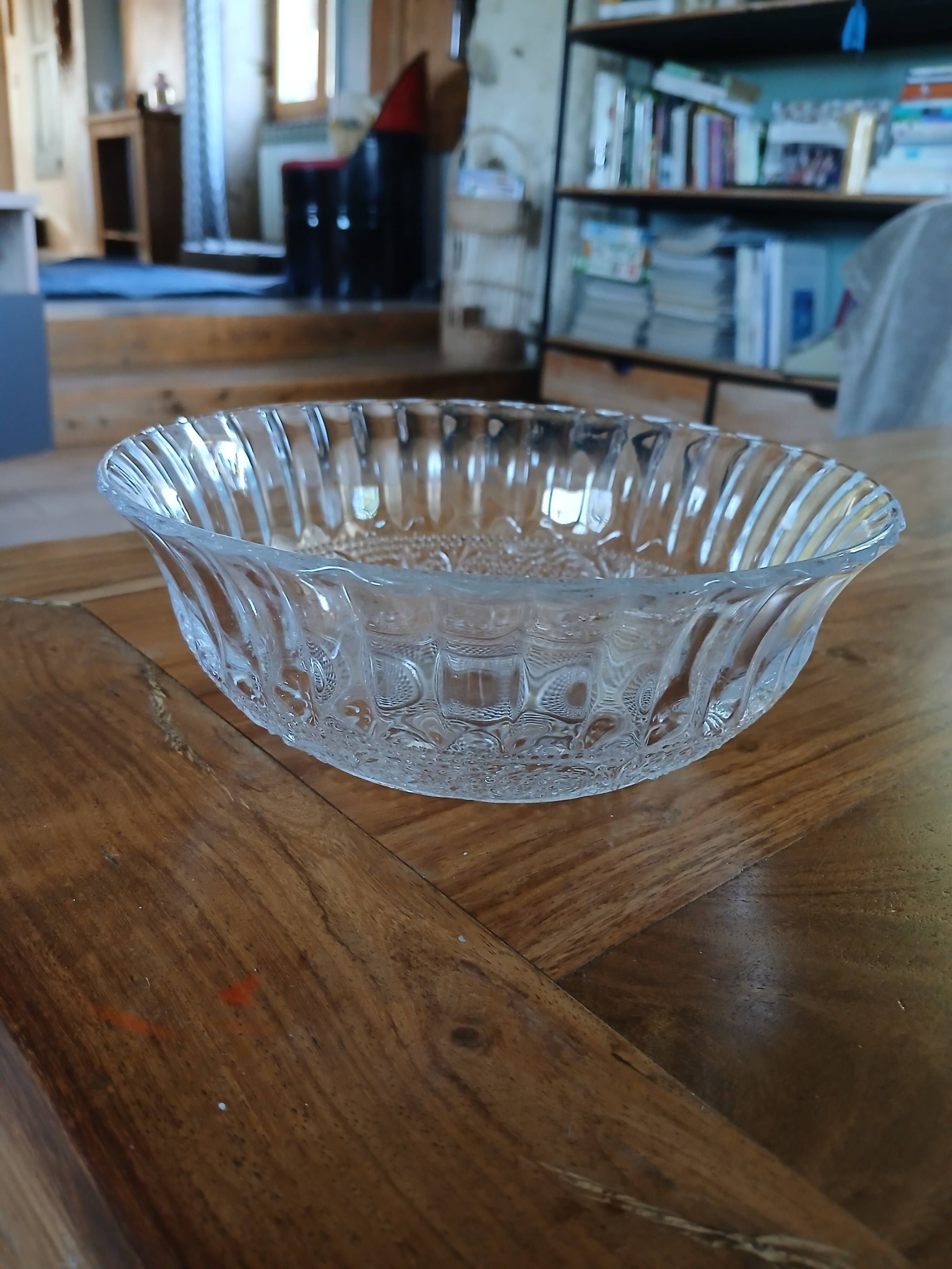 7 petits saladiers vintages en verre pressé 